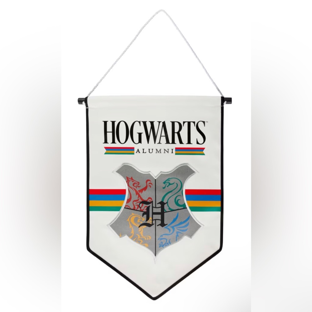 Hogwarts™ Alumni Banner- Universal Studios